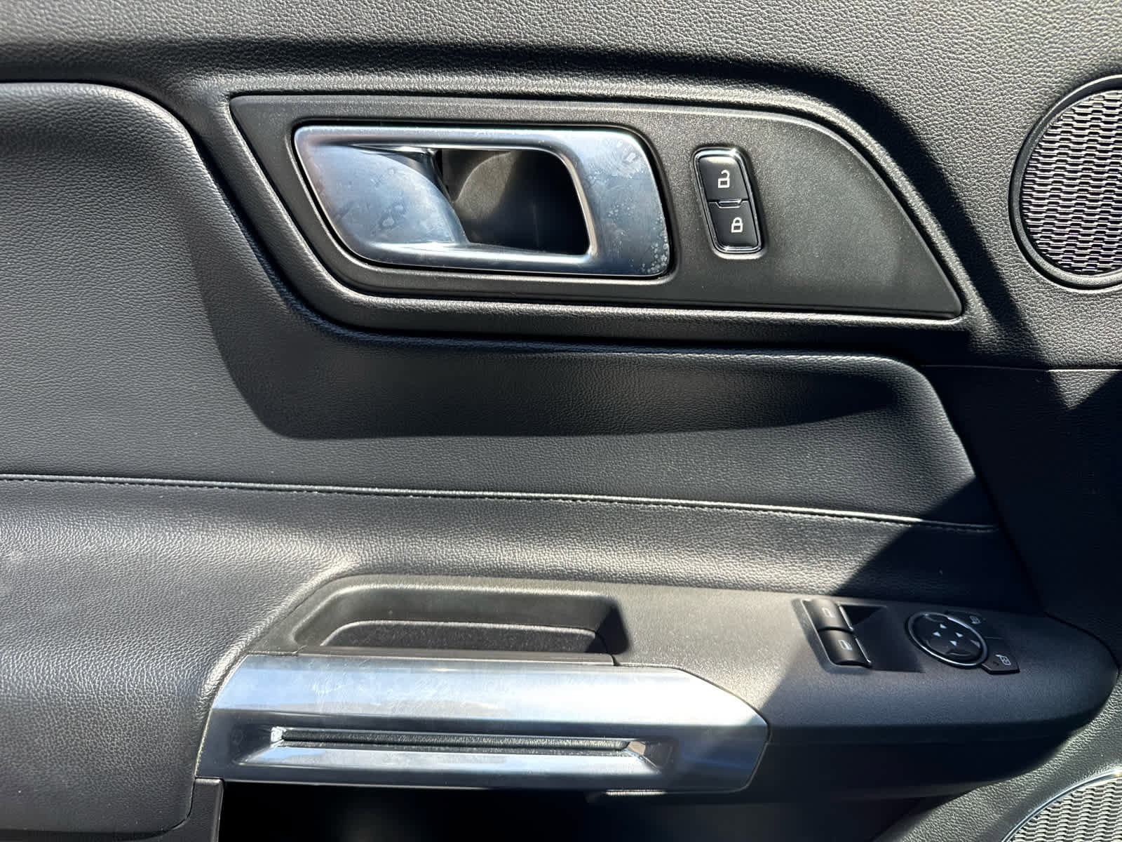 Used 2018 Ford Mustang Premium w/ Ecoboost Performance Package RWD image 14