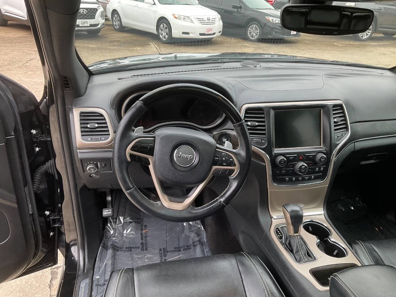 Used 2017 Jeep Grand Cherokee Overland RWD image 15