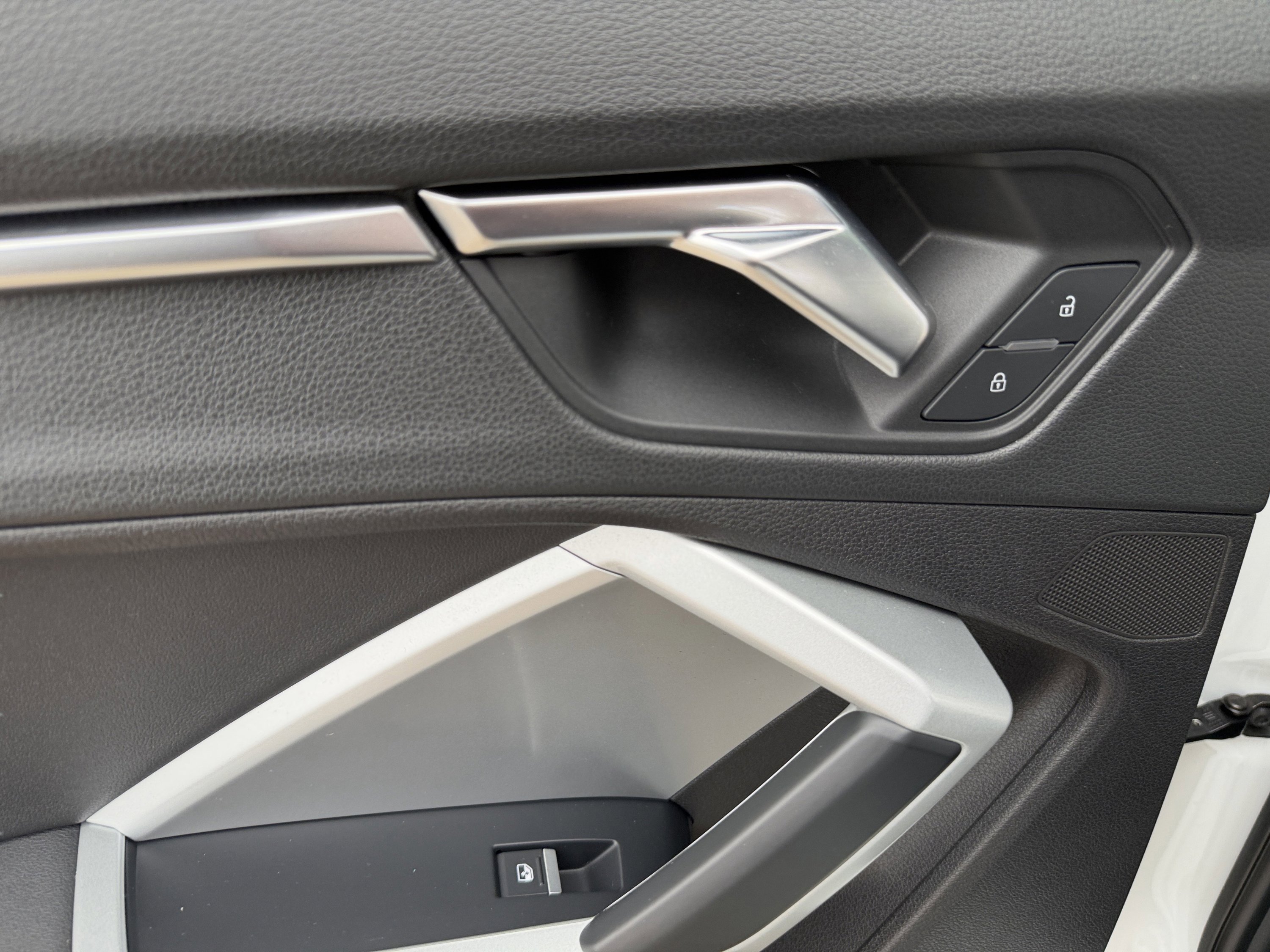 Used 2021 Audi Q3 2.0T Premium w/ Convenience Package image 23