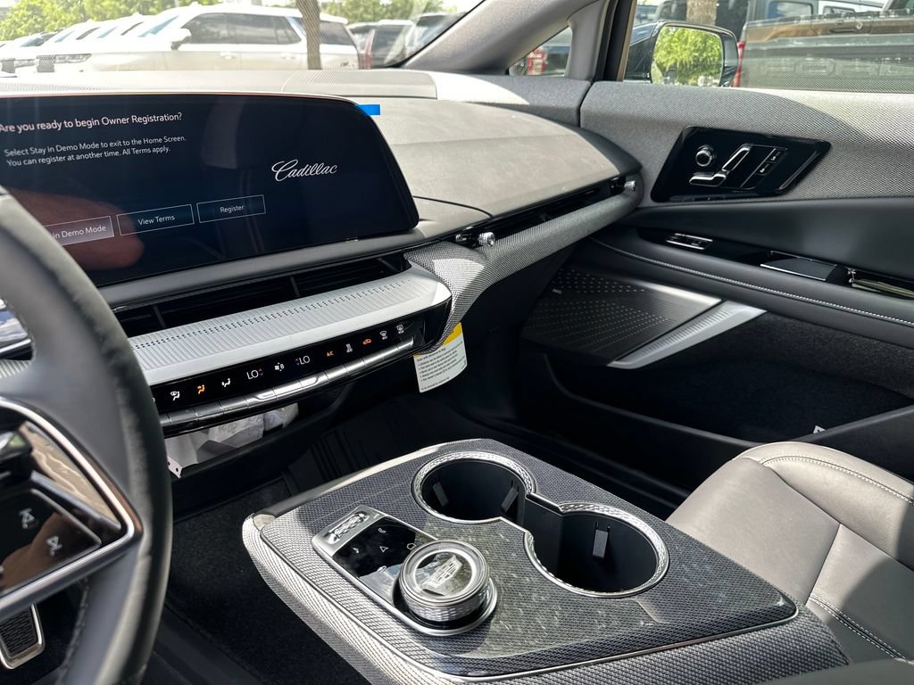 New 2027 Cadillac Optiq Luxury RWD image 28