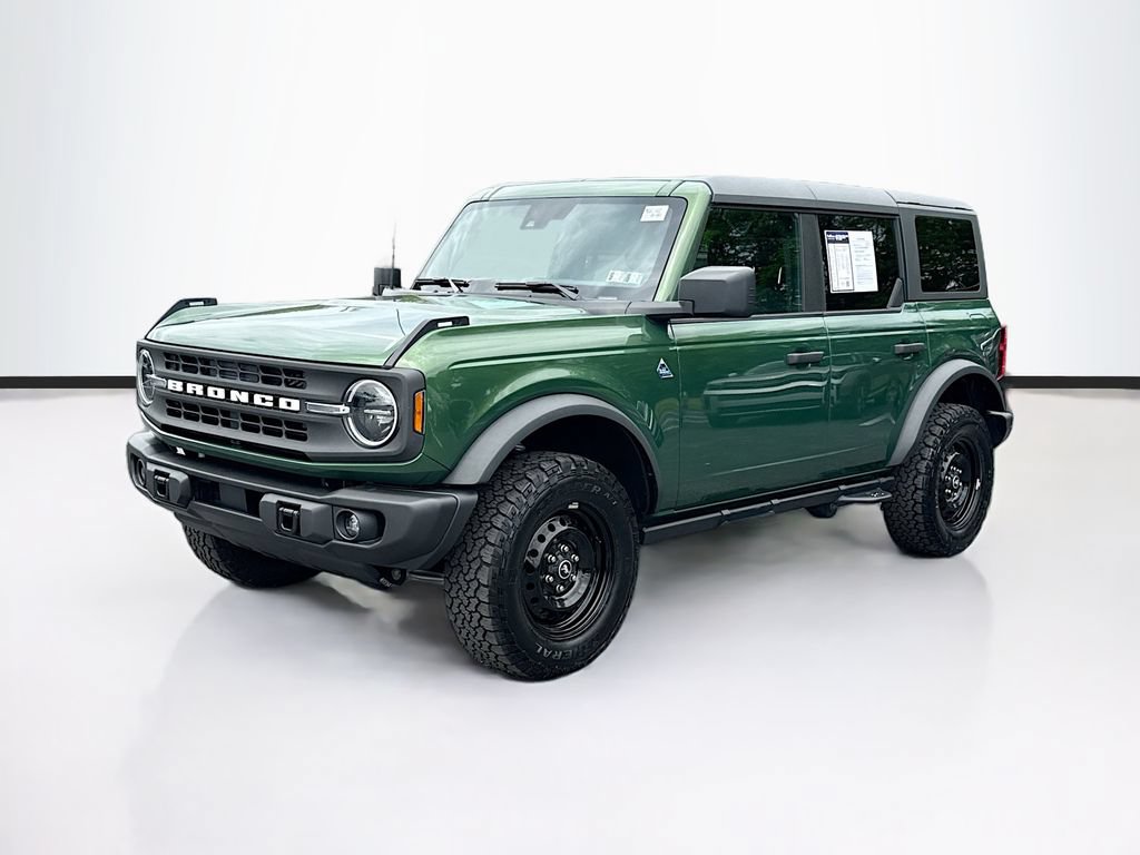 Used 2023 Ford Bronco Black Diamond AWD/4WD image 3