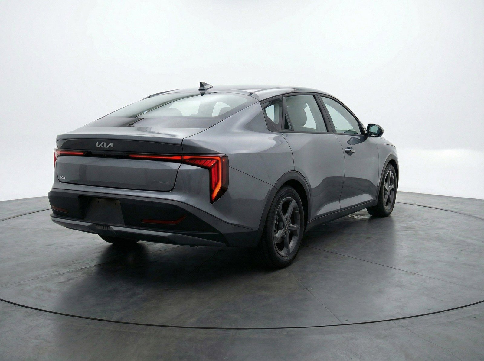 Used 2025 Kia K4 LXS image 9