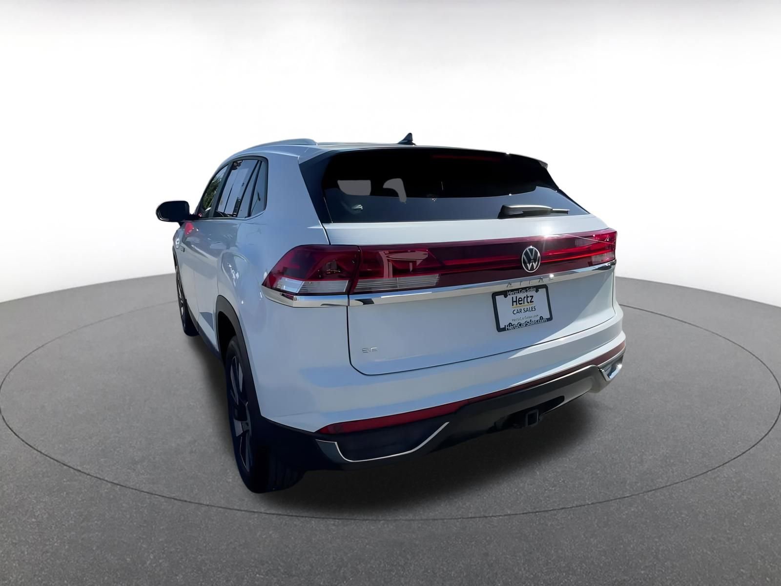Used 2025 Volkswagen Atlas Cross Sport SE image 11