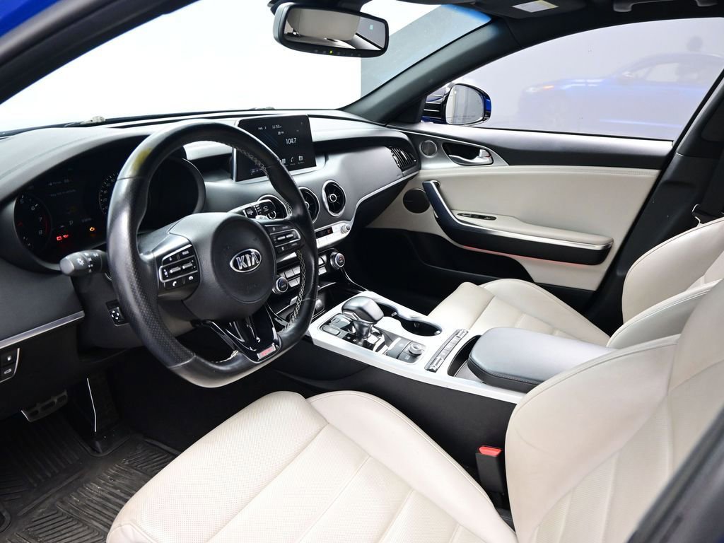 Used 2018 Kia Stinger GT2 image 5