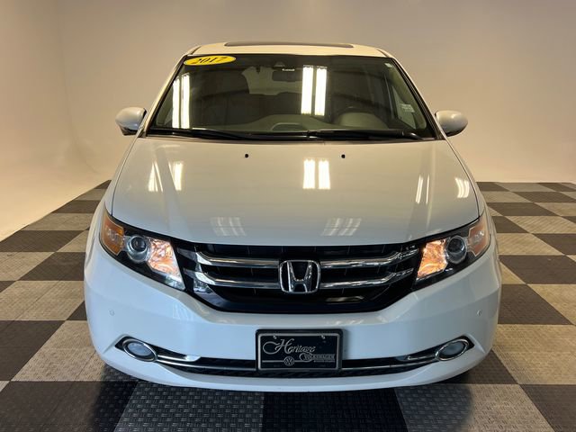 Used 2017 Honda Odyssey Touring image 2