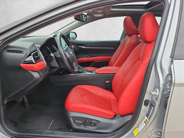Used 2024 Toyota Camry XSE w/ Navigation Package image 17