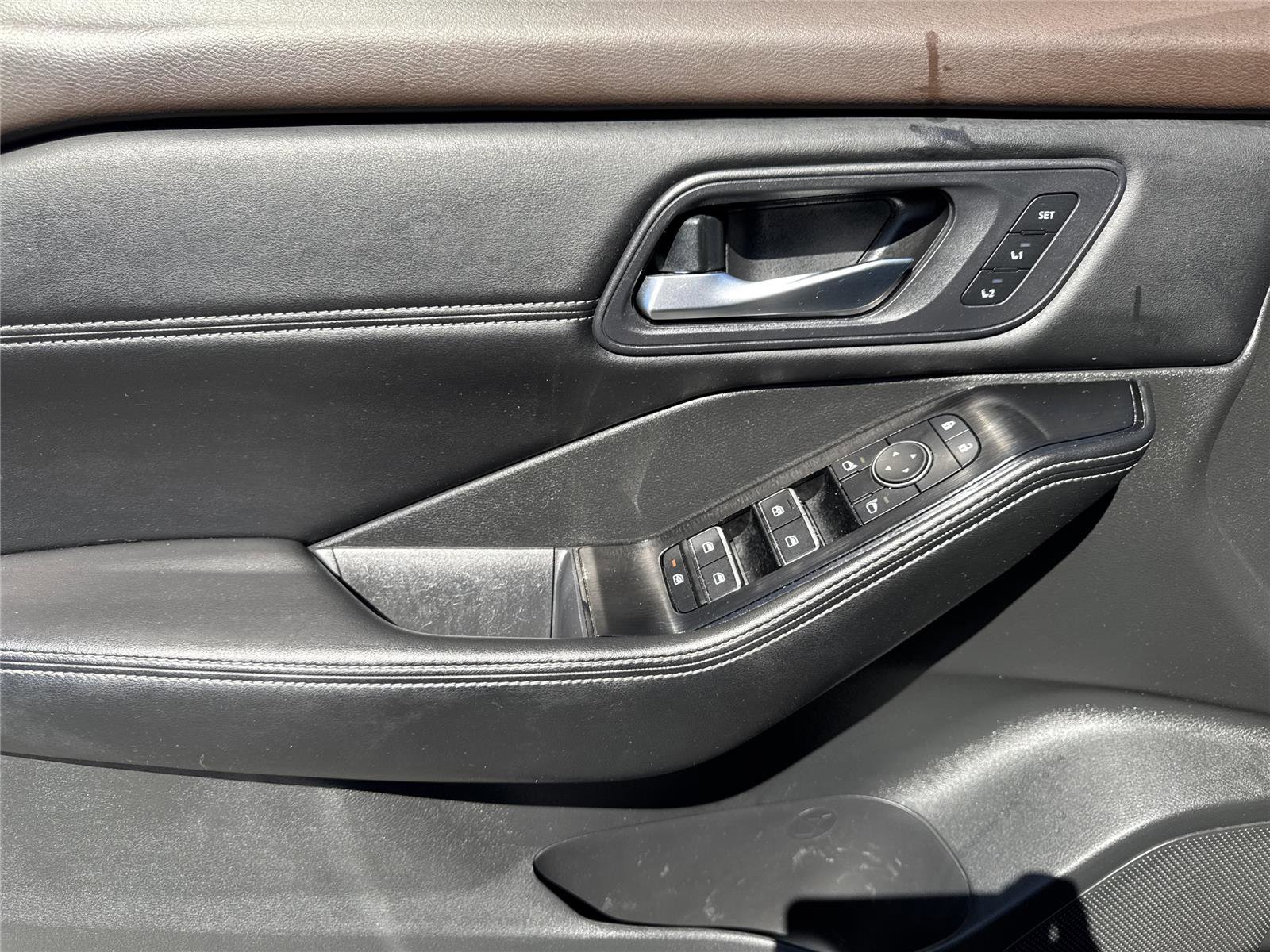 Used 2023 Nissan Rogue SL w/ SL Premium Package FWD image 17