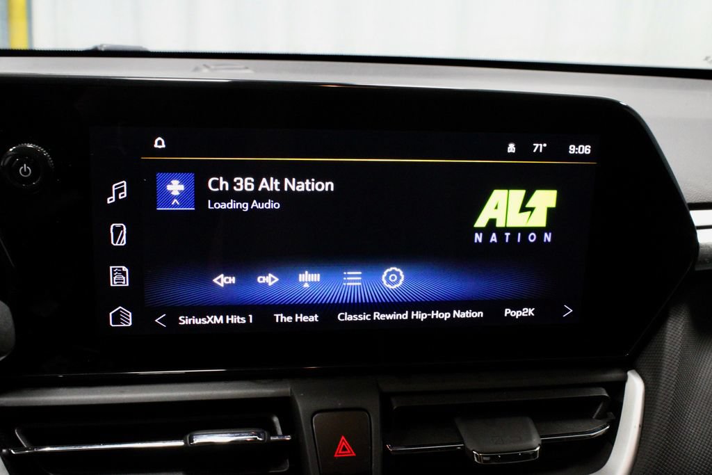 Used 2024 Chevrolet TrailBlazer LS w/ LS Convenience Package FWD image 3