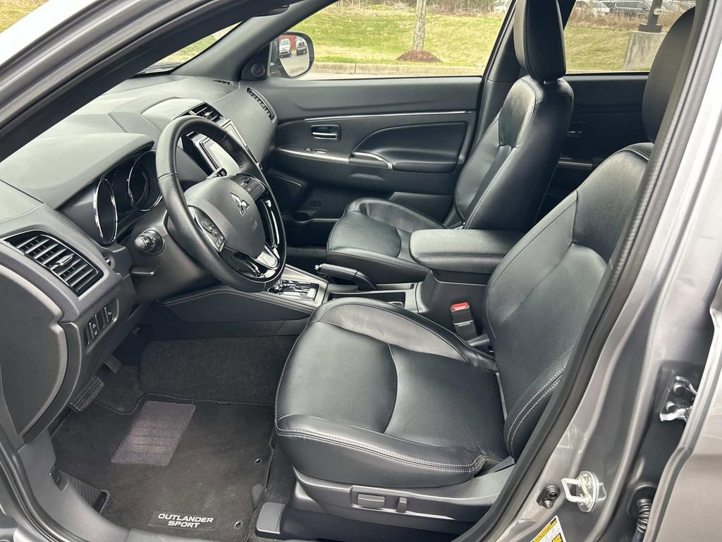 Used 2024 Mitsubishi Outlander Sport SEL image 21