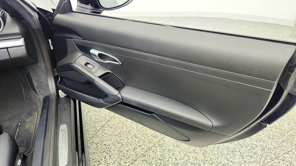 Used 2018 Porsche 718 Boxster S RWD image 22