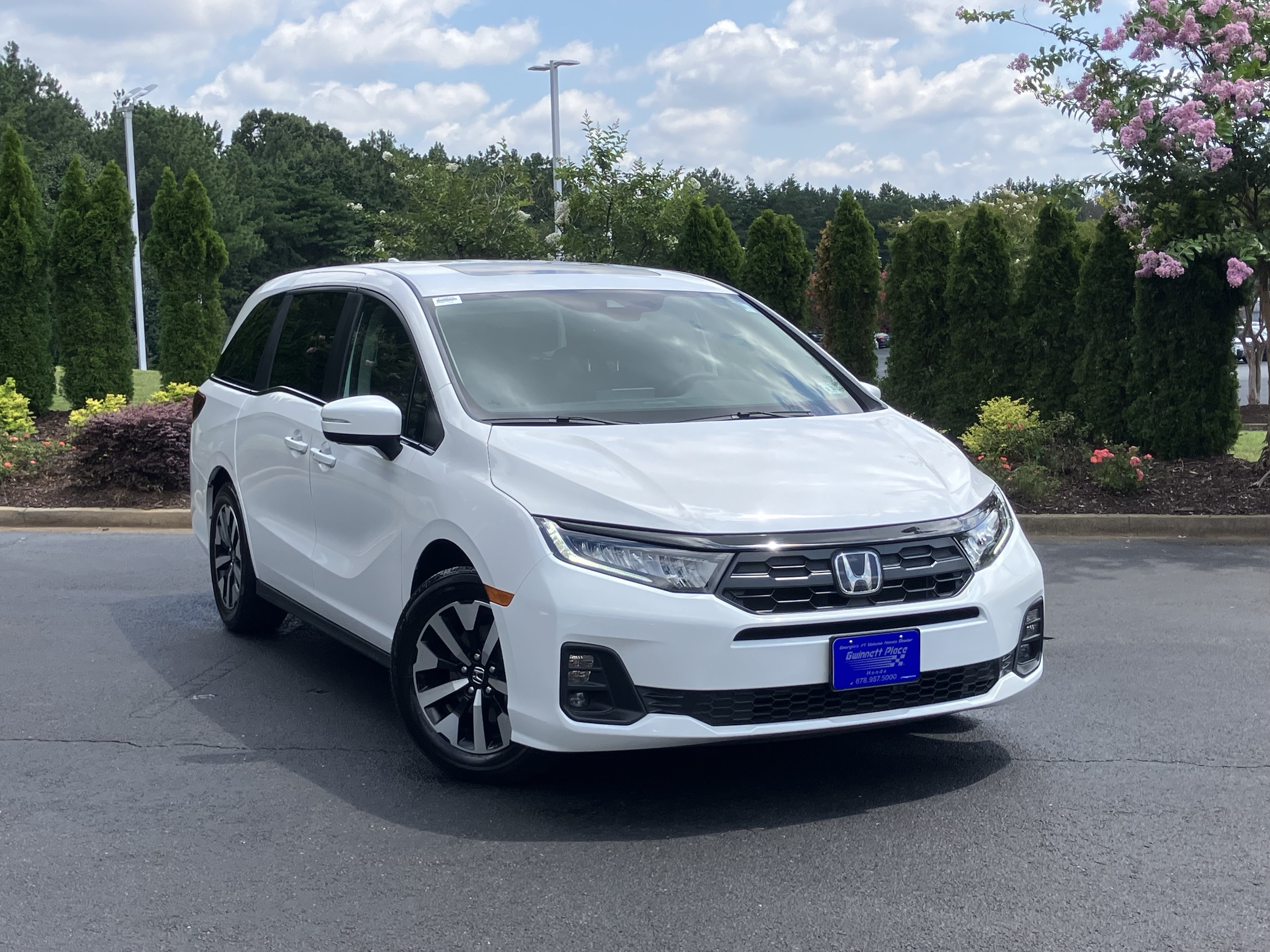 Used 2026 Honda Odyssey EX-L image 2