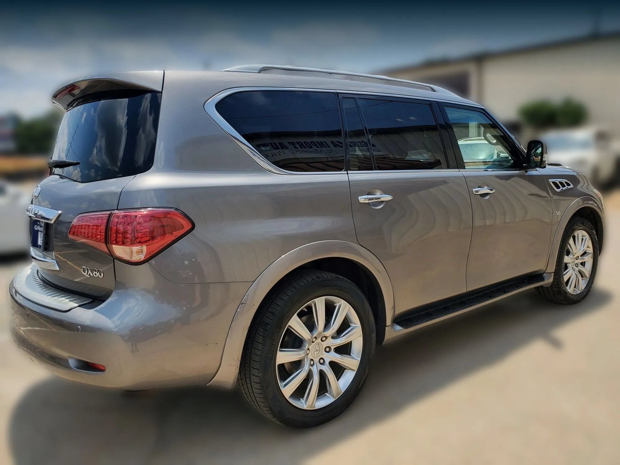 Used 2014 INFINITI QX80 4WD w/ Theater Package image 16