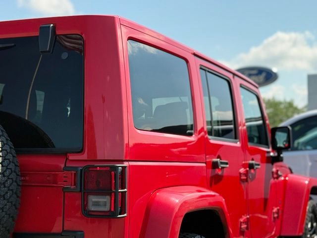 Used 2016 Jeep Wrangler Unlimited Rubicon AWD/4WD image 35