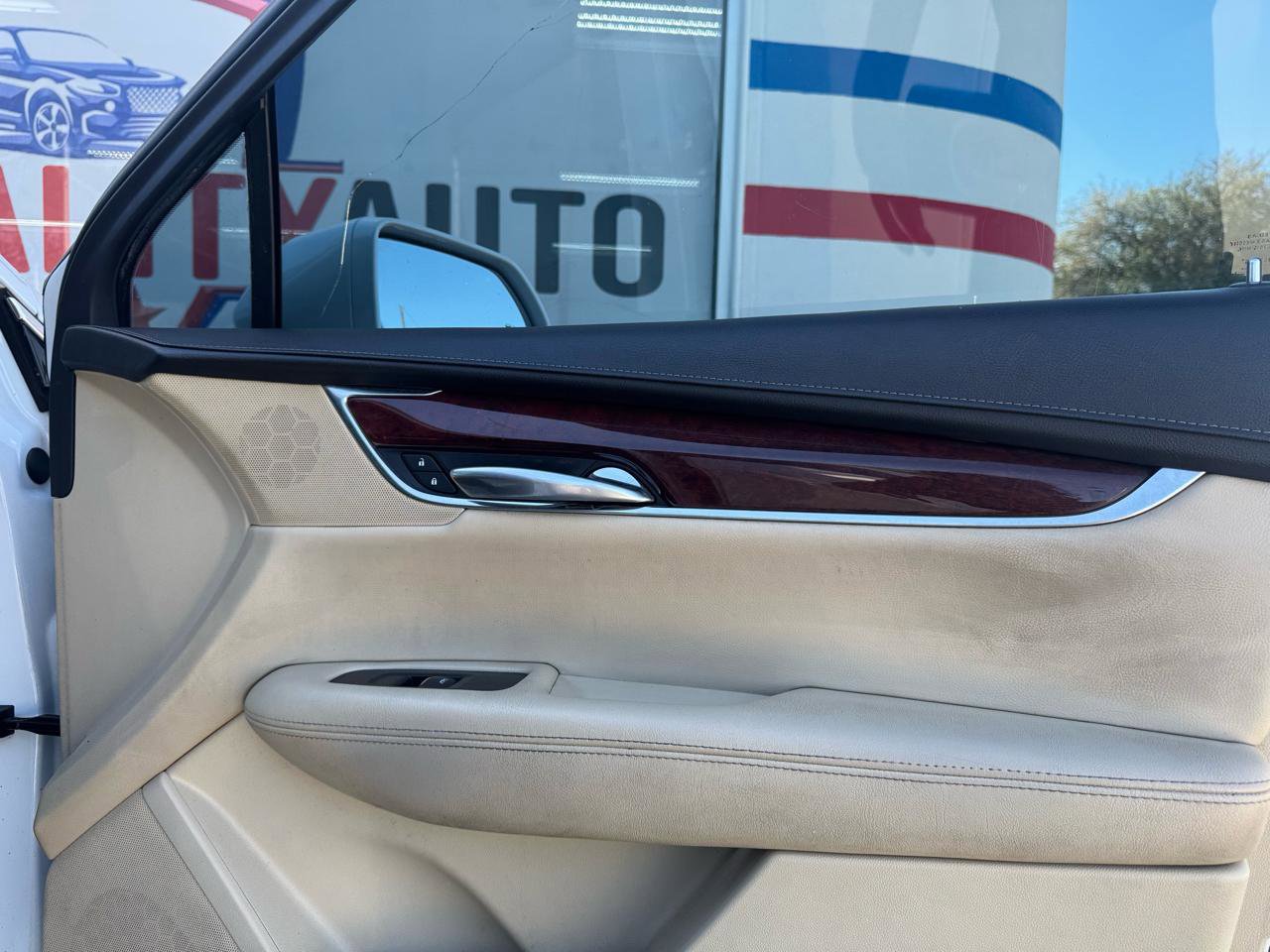 Used 2018 Cadillac XT5 Luxury w/ Driver Awareness Package image 45