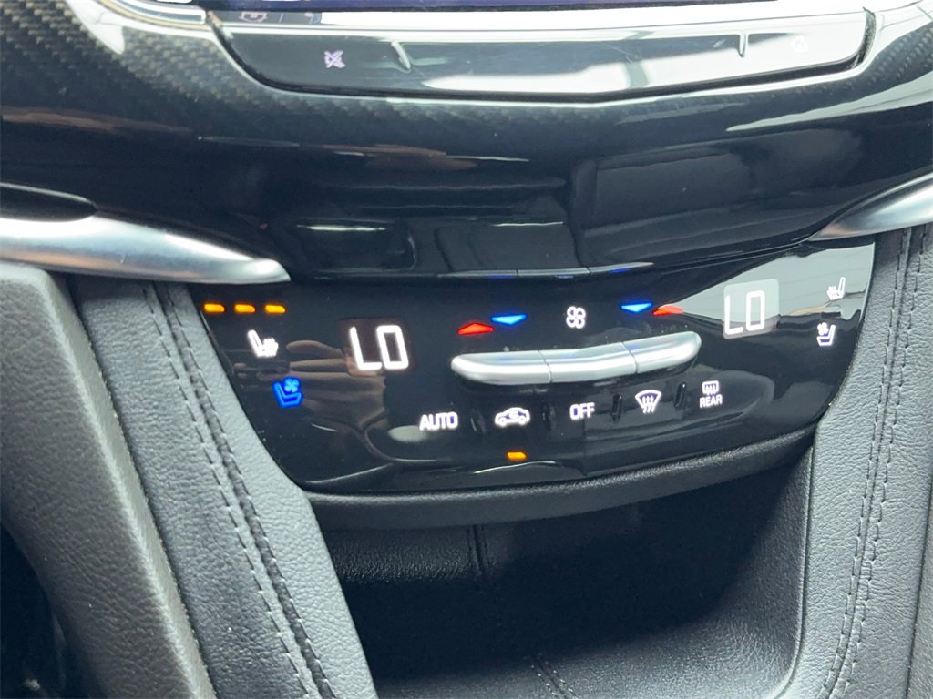 Used 2024 Cadillac XT6 Sport image 31