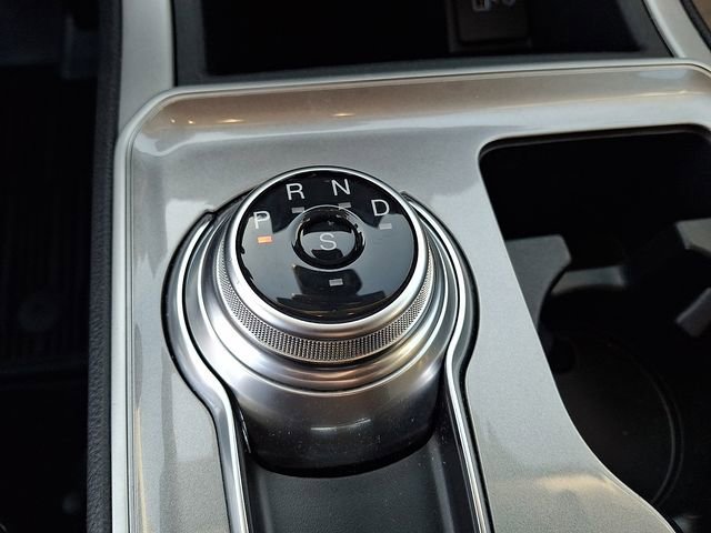 Used 2024 Ford Edge SEL w/ Convenience Package image 11