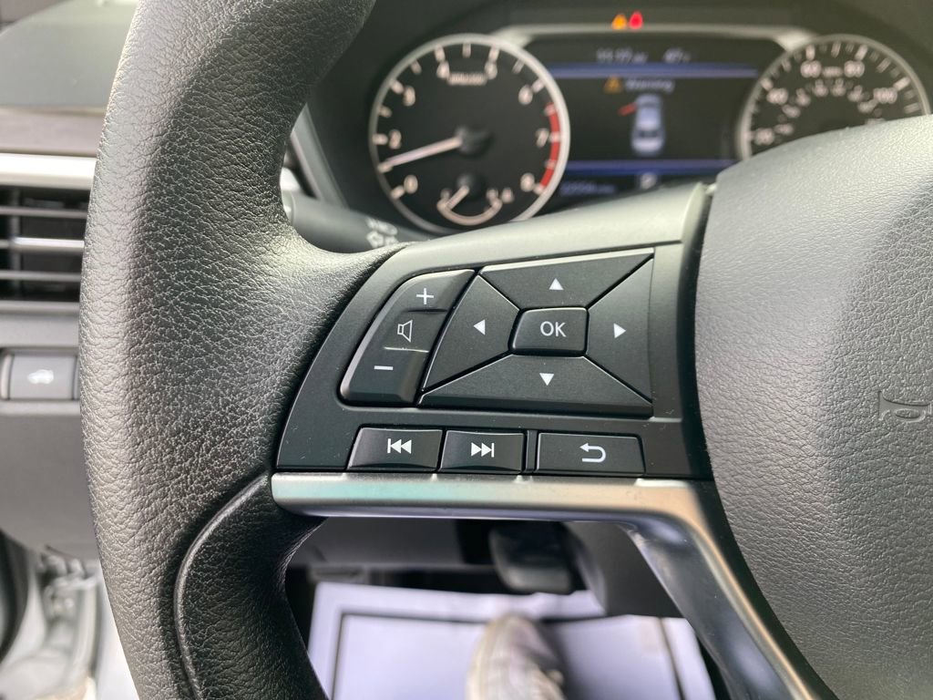 Used 2024 Nissan Altima 2.5 SV image 26