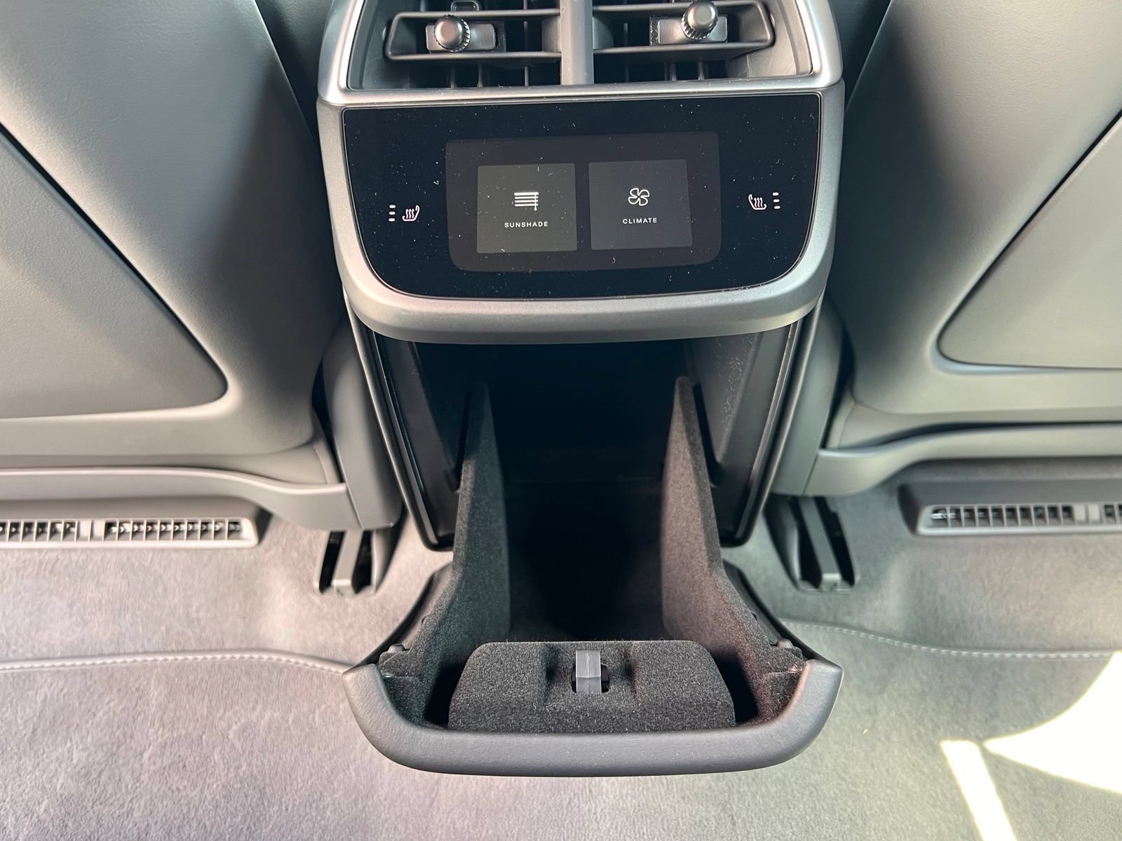 Used 2024 Lucid Air Touring AWD/4WD image 60