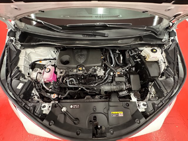 Certified 2025 Toyota Sienna XLE FWD image 26