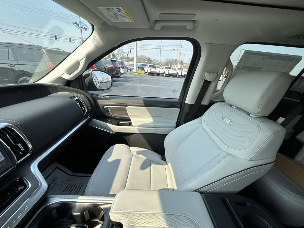 New 2026 Ford Expedition Max Platinum image 13