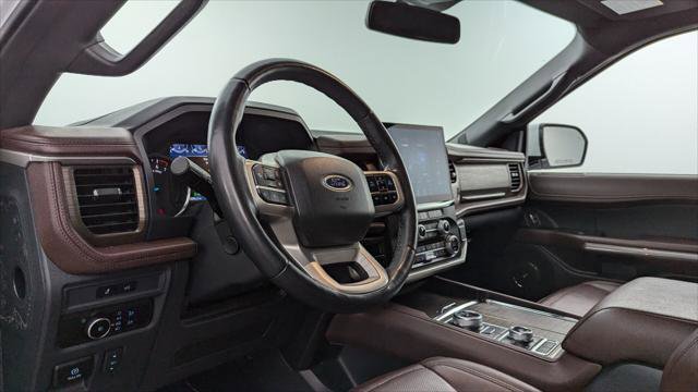 Used 2023 Ford Expedition Limited image 24