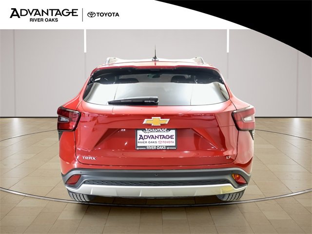 Used 2026 Chevrolet Trax LT w/ Driver Confidence Package image 6