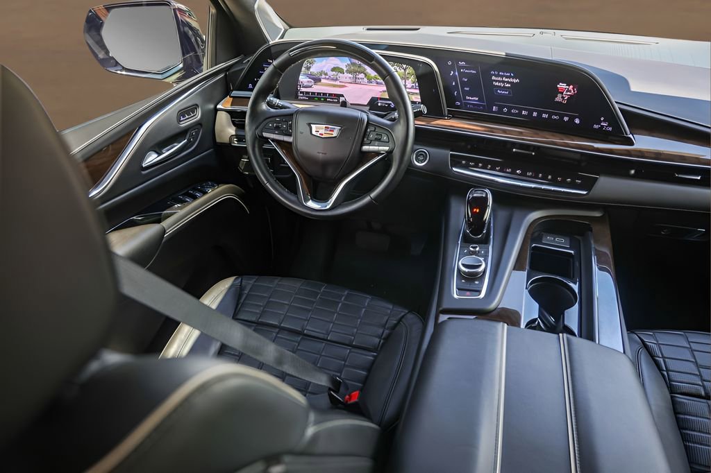 Certified 2024 Cadillac Escalade Sport Platinum w/ LPO, Floor Liner Package AWD/4WD image 29