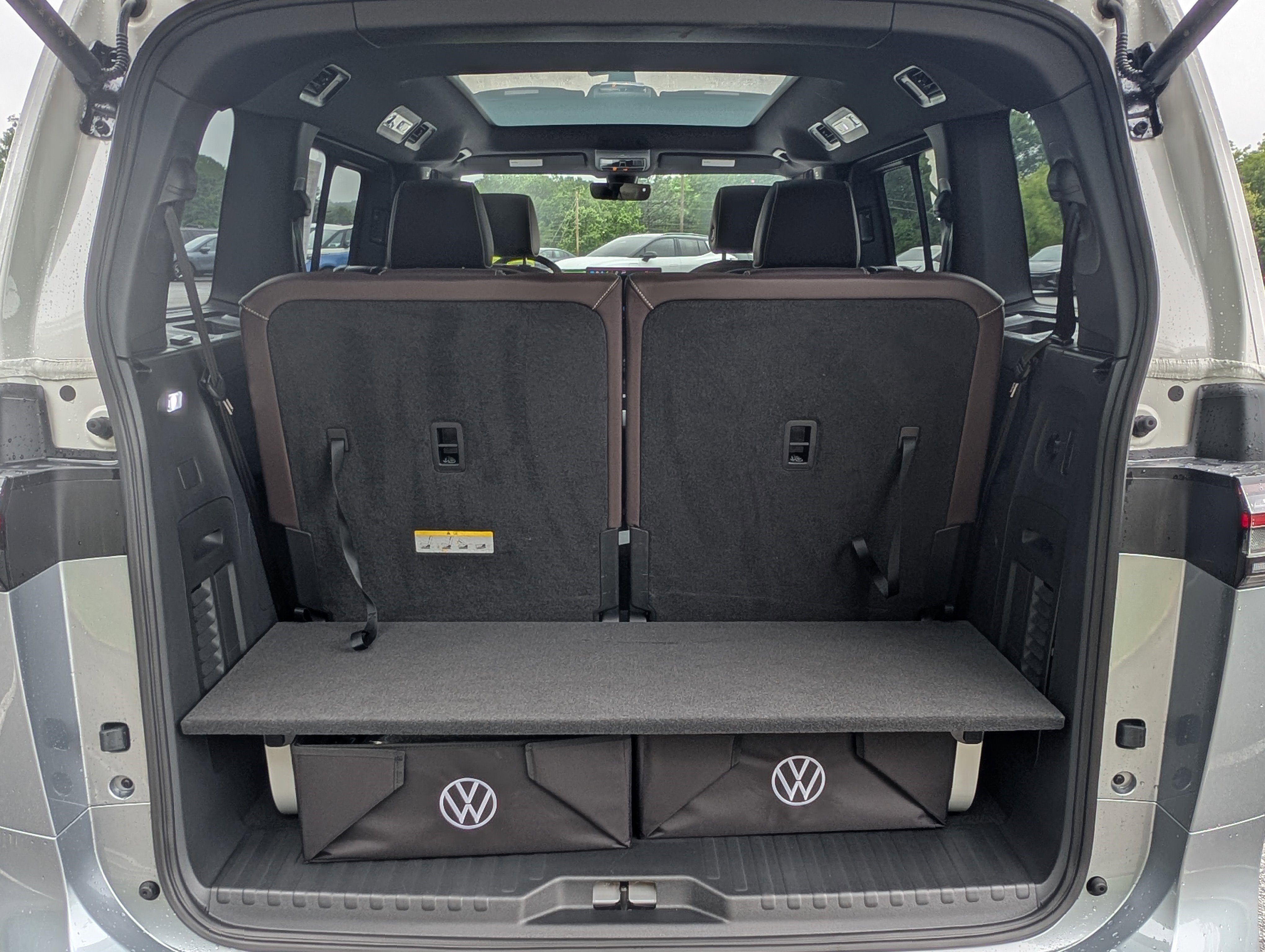 Used 2025 Volkswagen ID. Buzz Pro S Plus RWD image 19