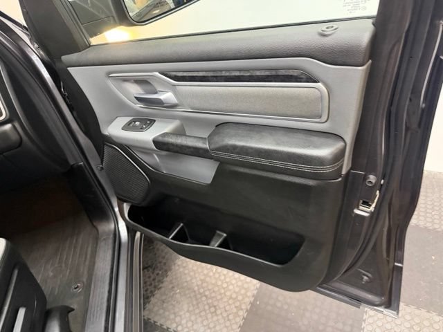 Used 2022 RAM 1500 Big Horn AWD/4WD image 36