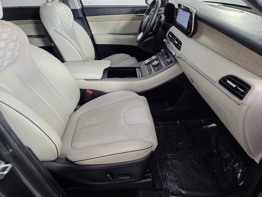 Used 2022 Hyundai Palisade Limited image 34