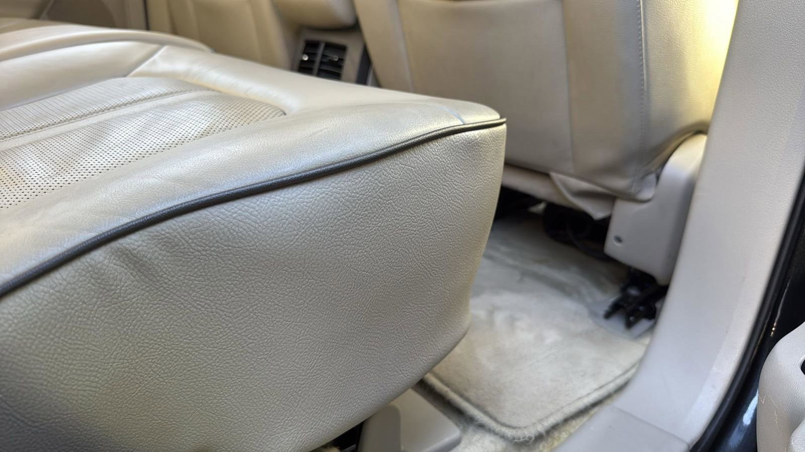 Used 2015 Lincoln MKX Base w/ Equipment Group 101A image 26