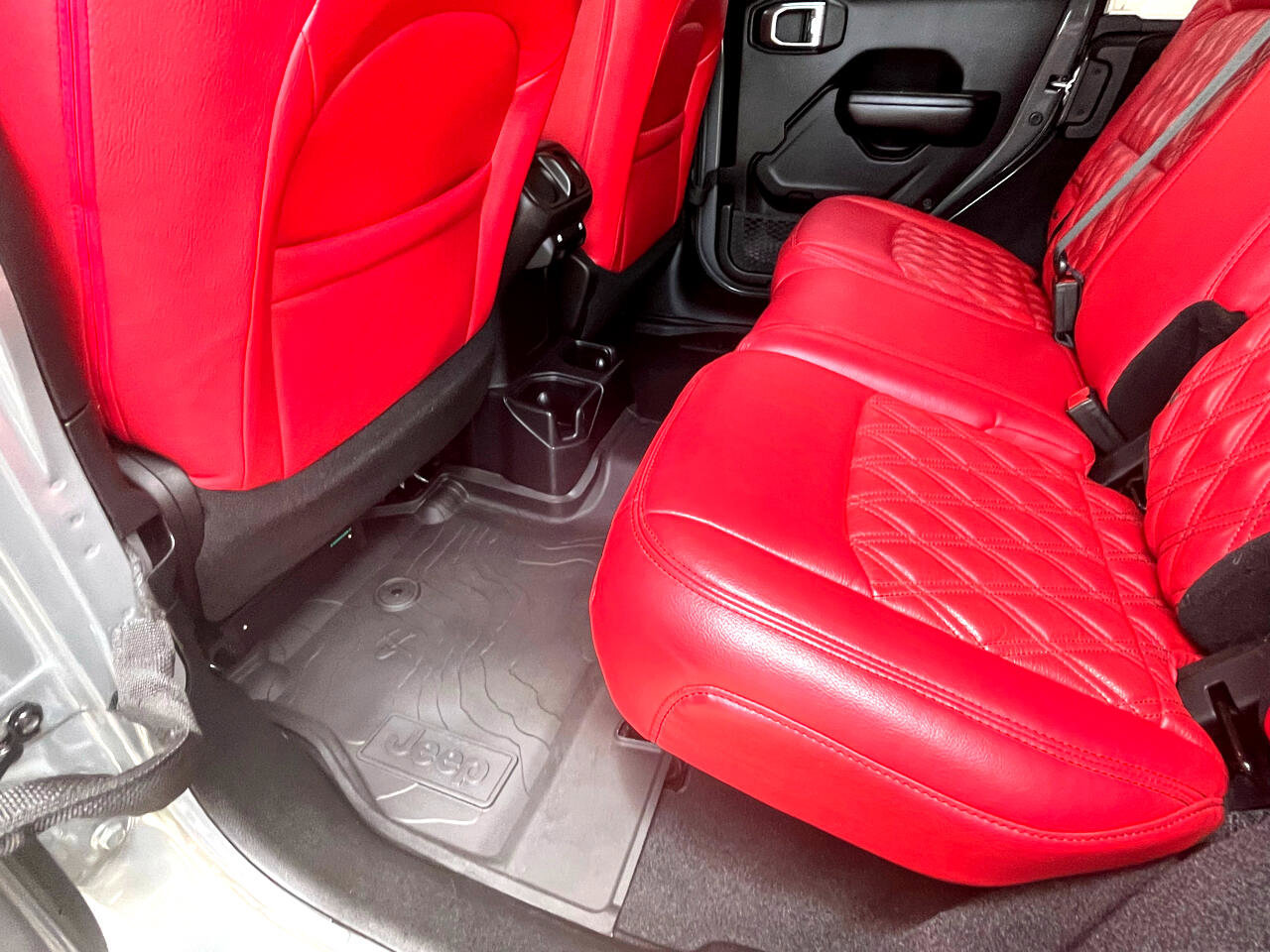 Used 2019 Jeep Wrangler Unlimited Sport S image 37