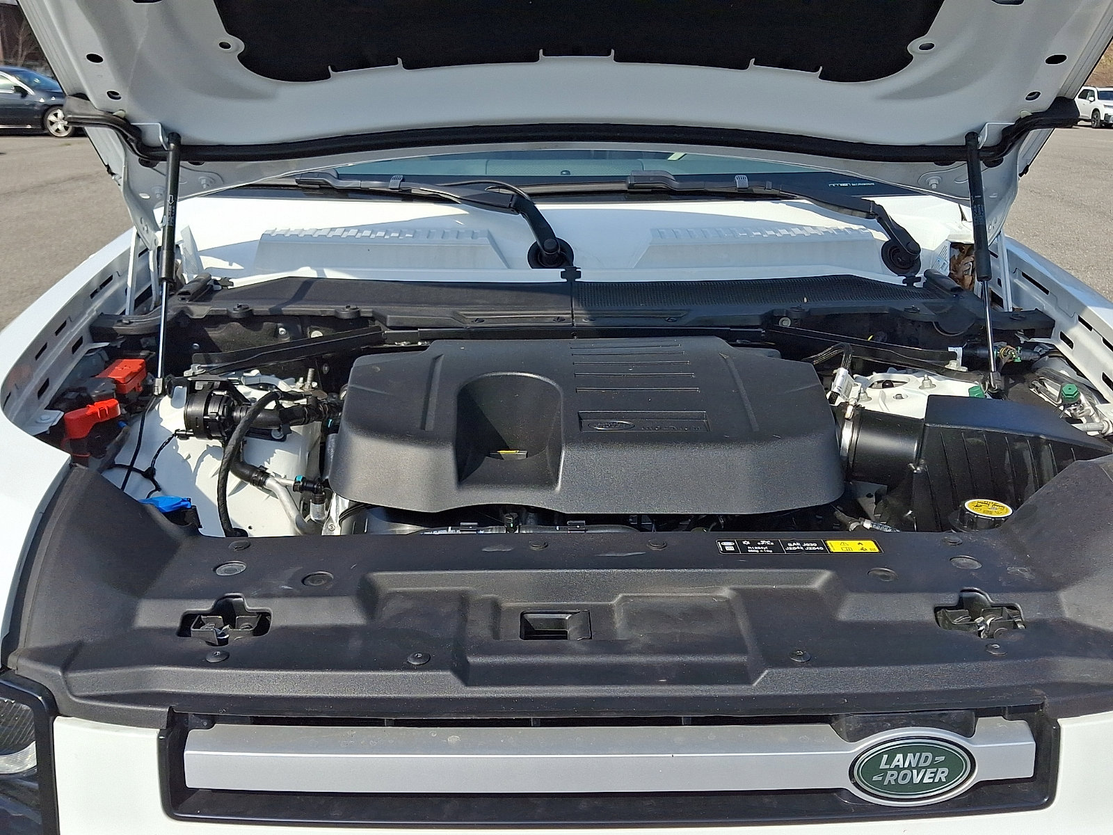 Used 2024 Land Rover Defender 110 S image 27