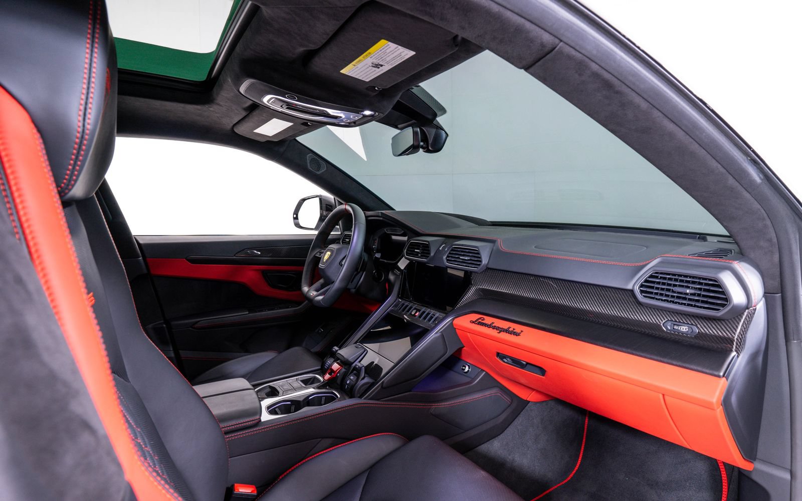 Used 2023 Lamborghini Urus S AWD/4WD image 19