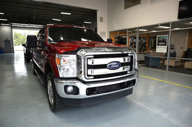 Used 2016 Ford F350 Lariat w/ Lariat Interior Package image 3