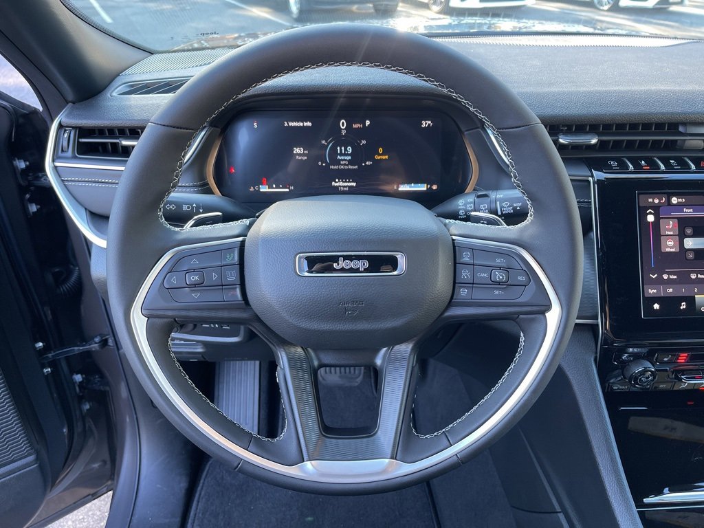 New 2025 Jeep Grand Cherokee L Altitude image 14