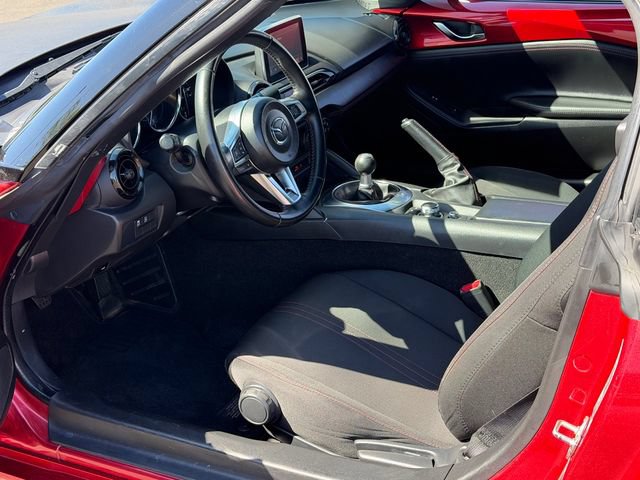 Used 2016 MAZDA MX-5 Miata Club RWD image 11