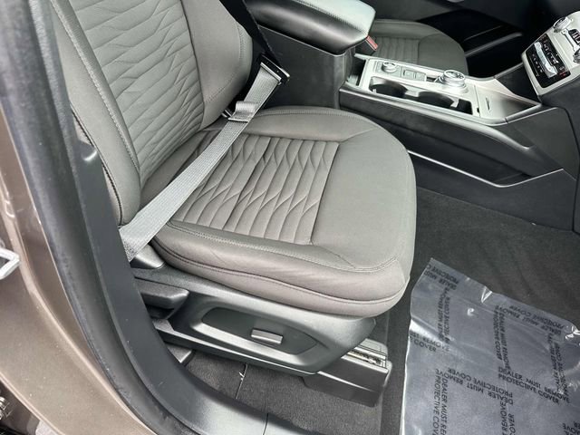 Used 2021 Ford Explorer XLT AWD/4WD image 8