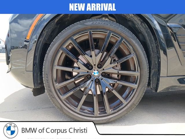 Used 2024 BMW X5 xDrive40i w/ M Sport Package AWD/4WD image 5