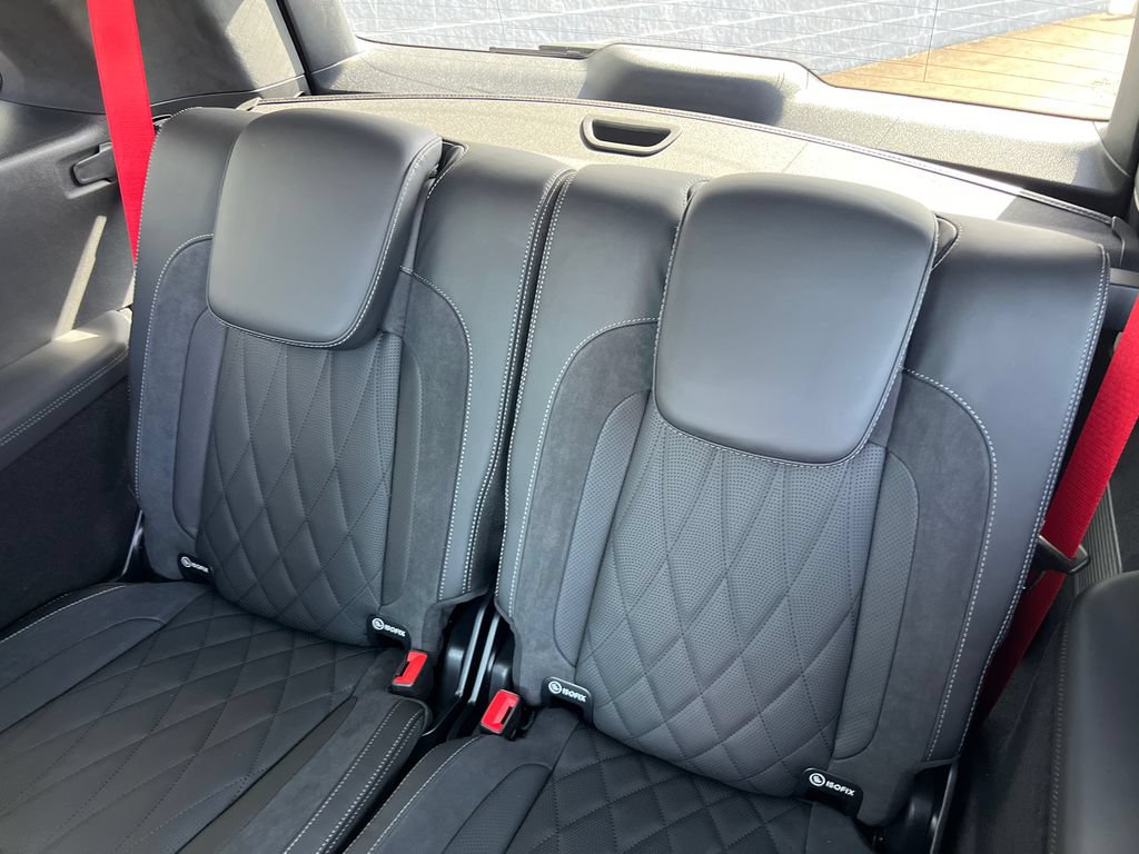 New 2026 Mercedes-Benz GLS 63 AMG 4MATIC image 23