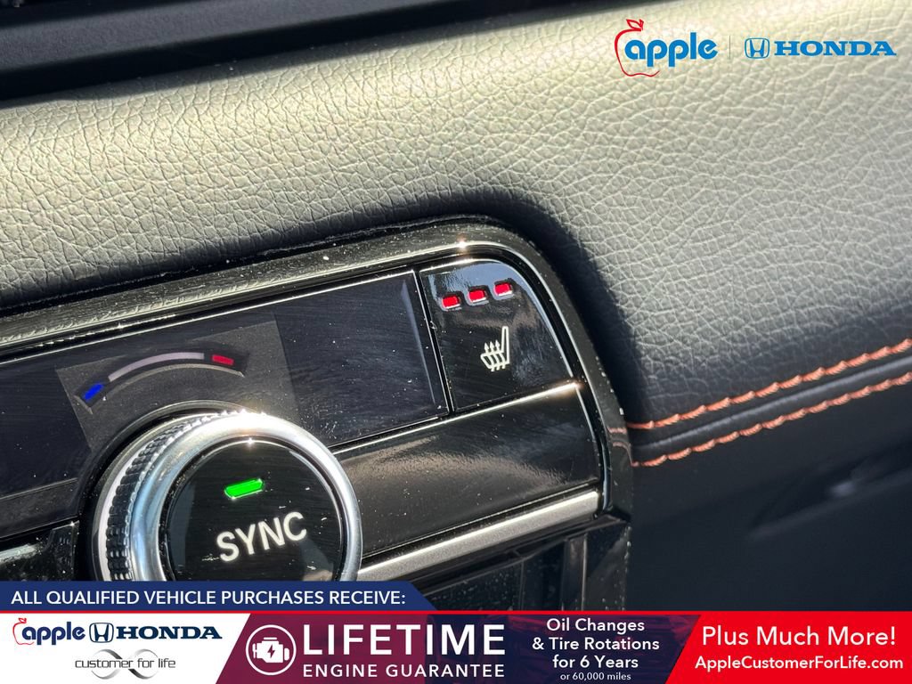 Used 2025 Honda Pilot TrailSport image 31