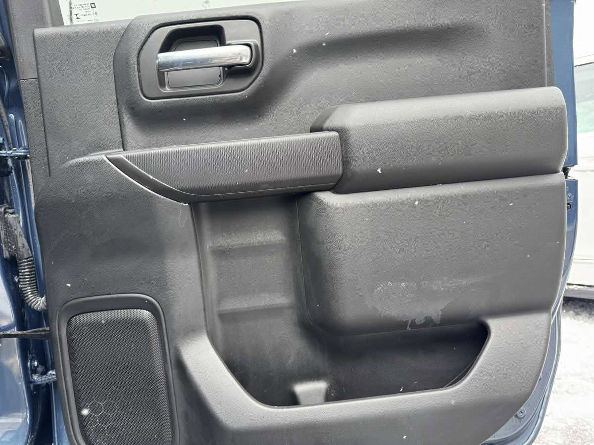 Used 2024 Chevrolet Silverado 1500 Custom image 31