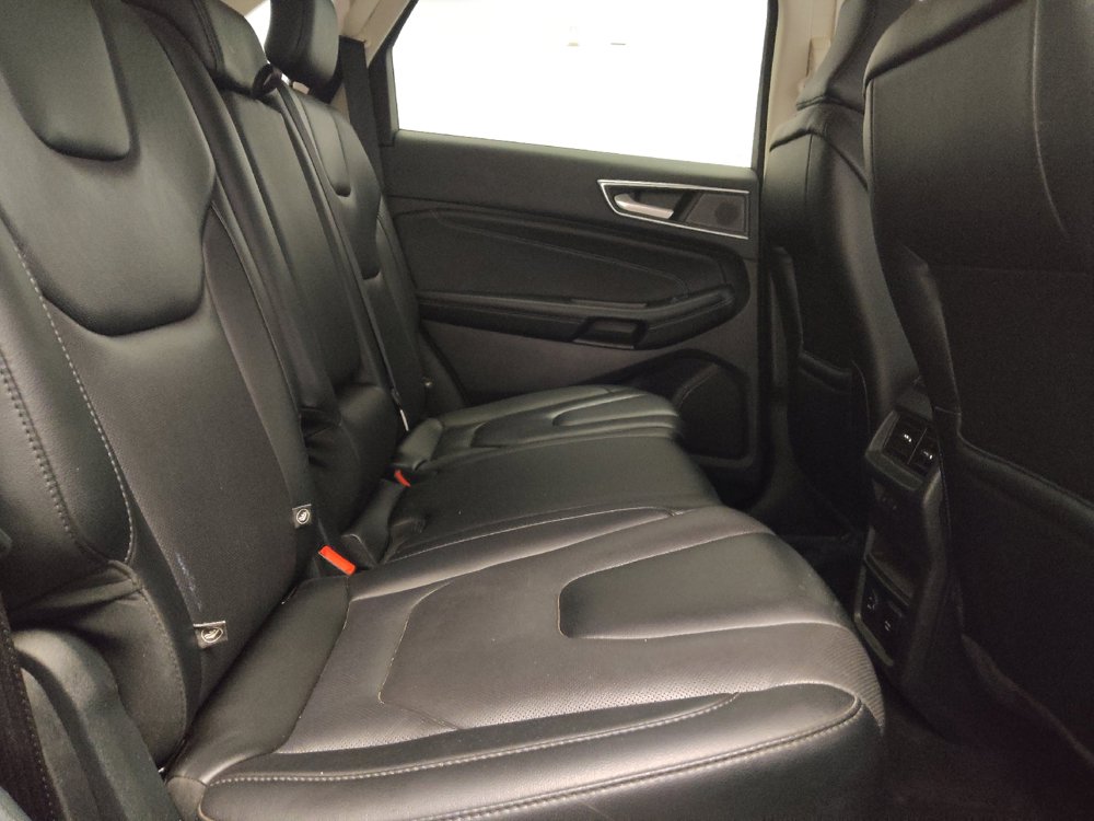 Used 2022 Ford Edge Titanium w/ Equipment Group 301A AWD/4WD image 19