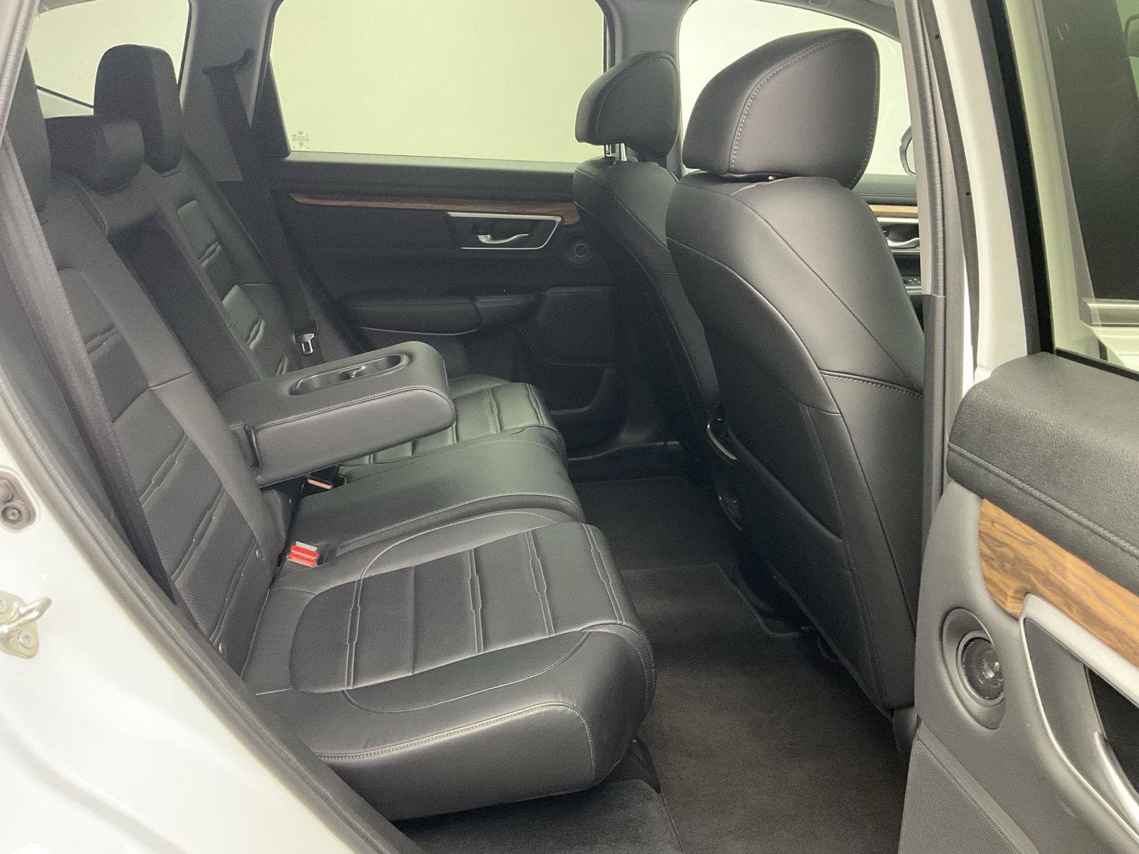 Used 2020 Honda CR-V Touring image 28