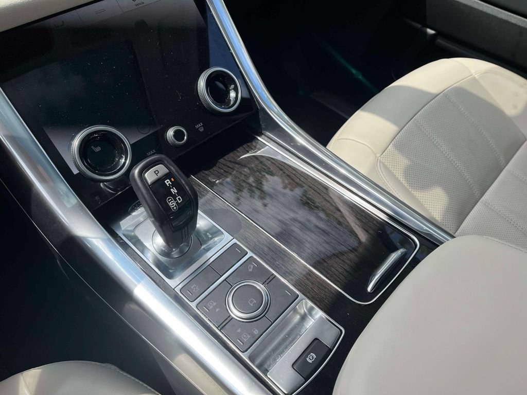 Used 2020 Land Rover Range Rover Sport HSE AWD/4WD image 25