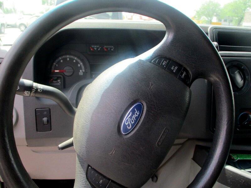 Used 2011 Ford E-150 and Econoline 150 w/ Commercial Cargo Van Pkg image 13