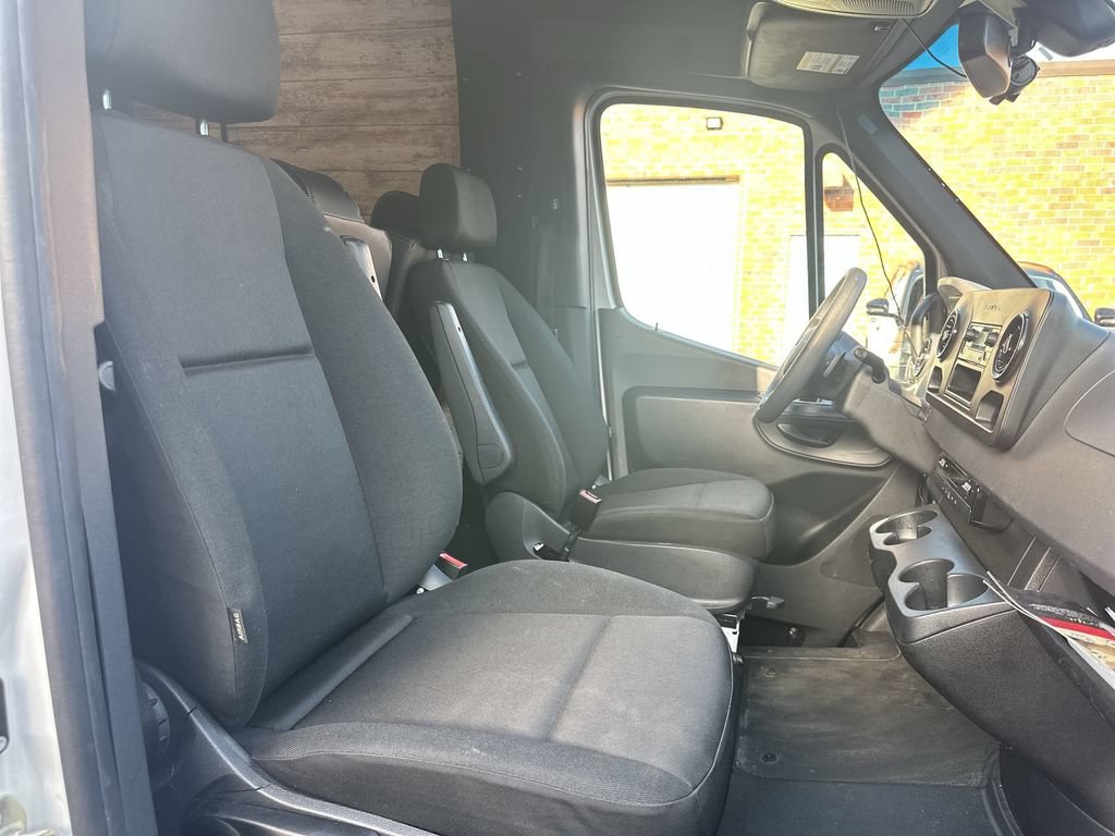 Used 2023 Mercedes-Benz Sprinter 1500 image 26