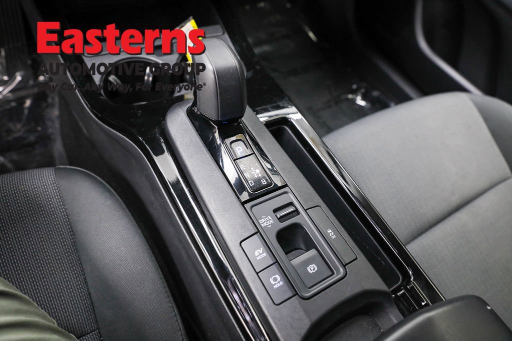 Used 2024 Toyota Prius LE image 13