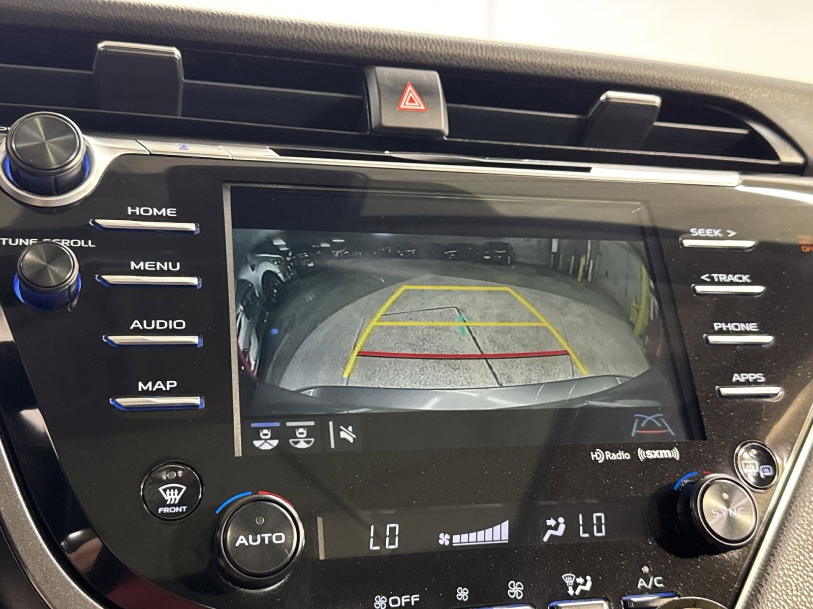 Used 2020 Toyota Camry XSE image 23