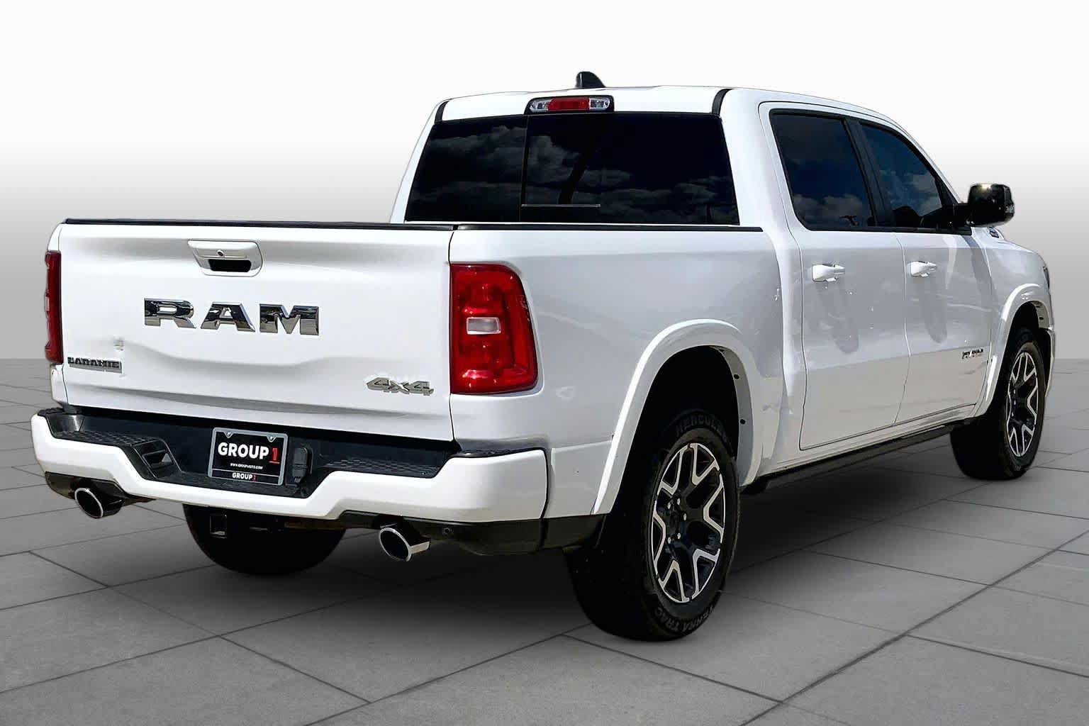 Used 2025 RAM 1500 Laramie w/ Laramie Southwest Edition AWD/4WD image 13